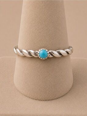 Silver Rope Band Blue Stone Fashion Turquoise Ring Stacker EUC Size 5.25 ##650